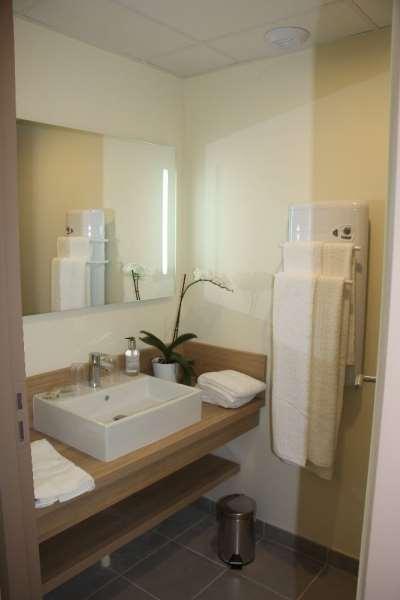 Brit Hotel Montargis Mormant-sur-Vernisson الغرفة الصورة
