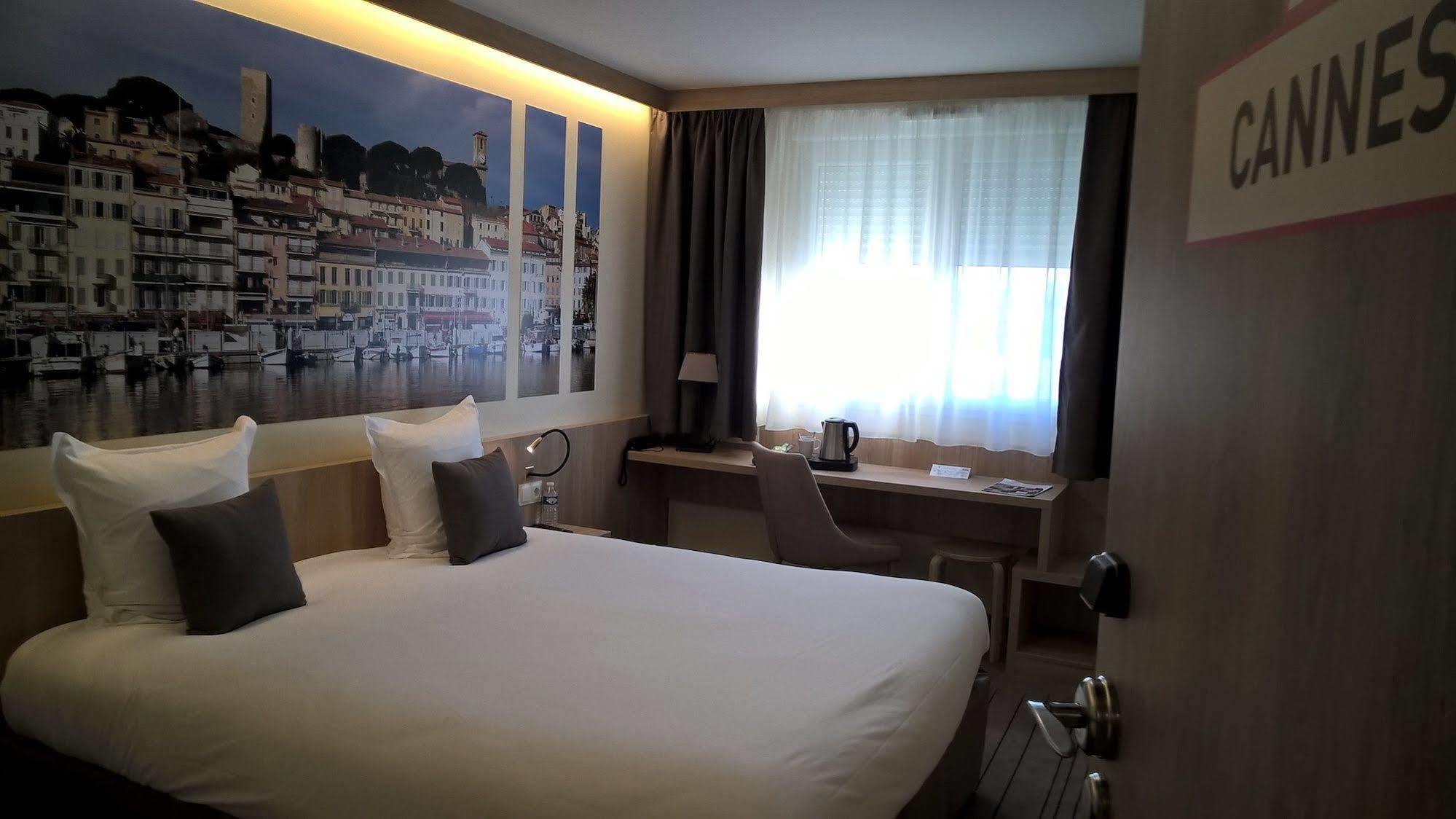 Mormant-sur-Vernisson Brit Hotel Montargis المظهر الخارجي الصورة